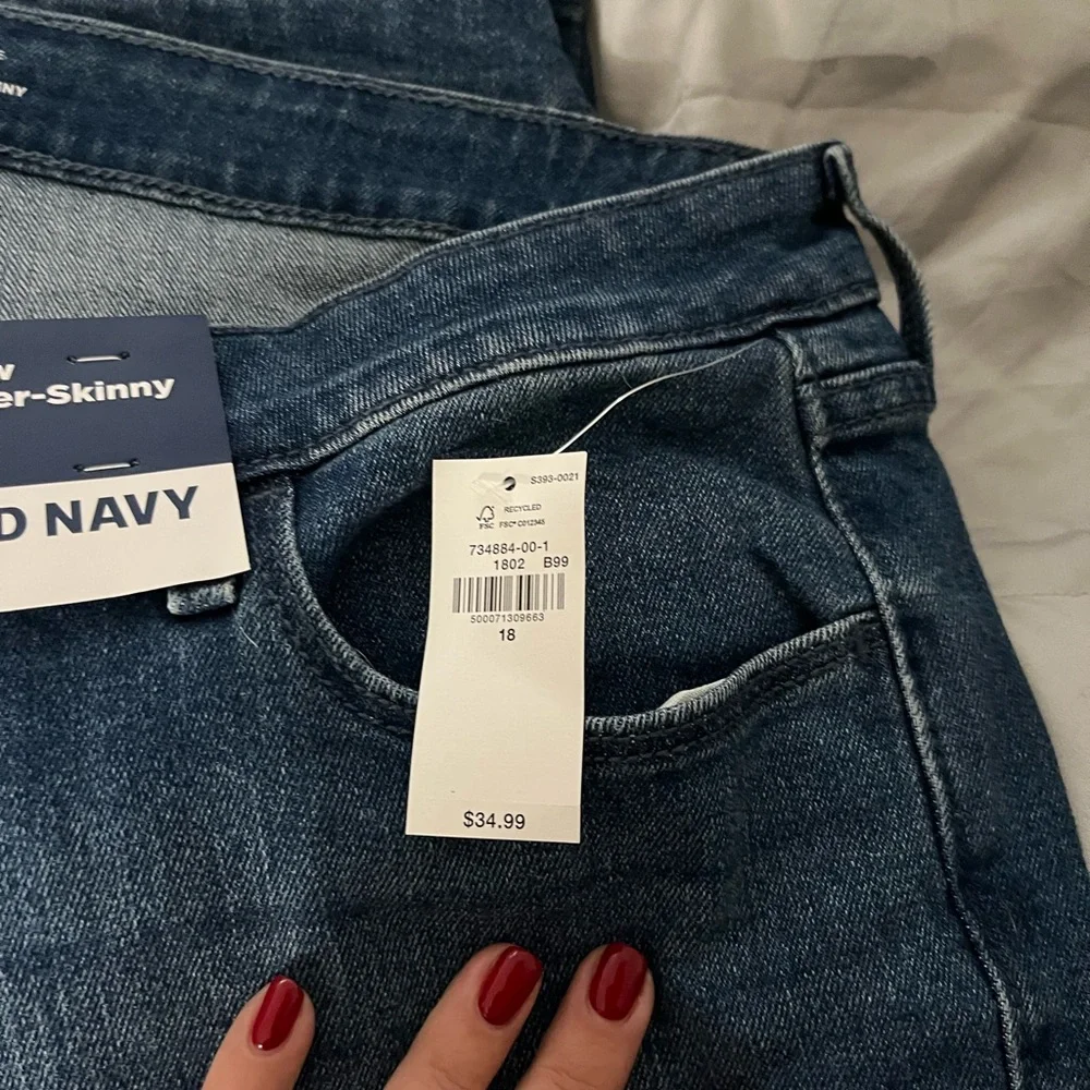 Old Navy High-Rise Super-Skinny Jeans - Dark Blue - Picture 2 of 3